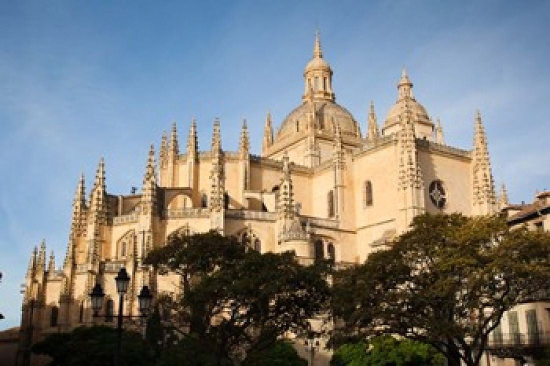 Segovia Cathedral Segovia Spain Canvas Art - Walter Bibikow DanitaDelimont (38 x 25)