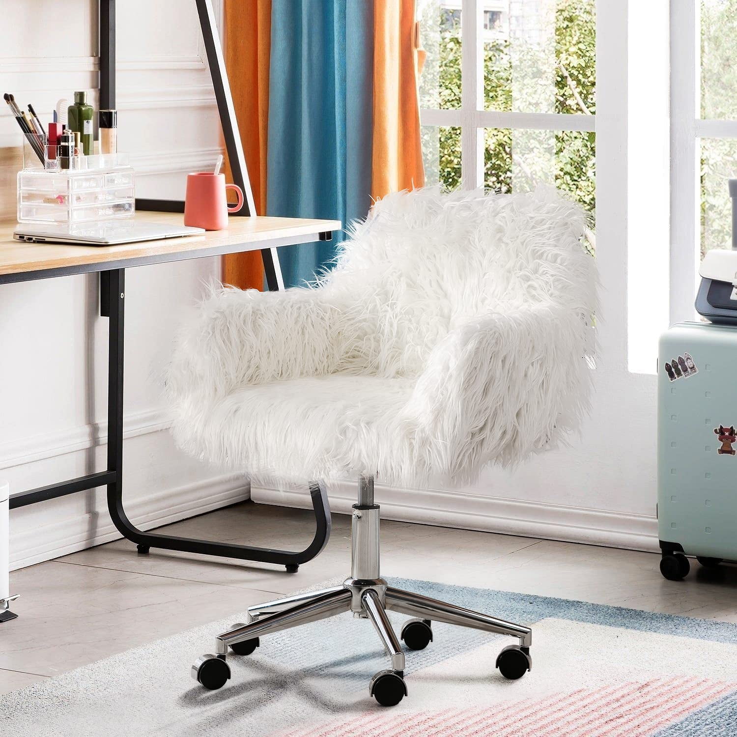 Seizeen Modern Vanity Chair, White Faux Fur Desk Chair, Cute Fluffy