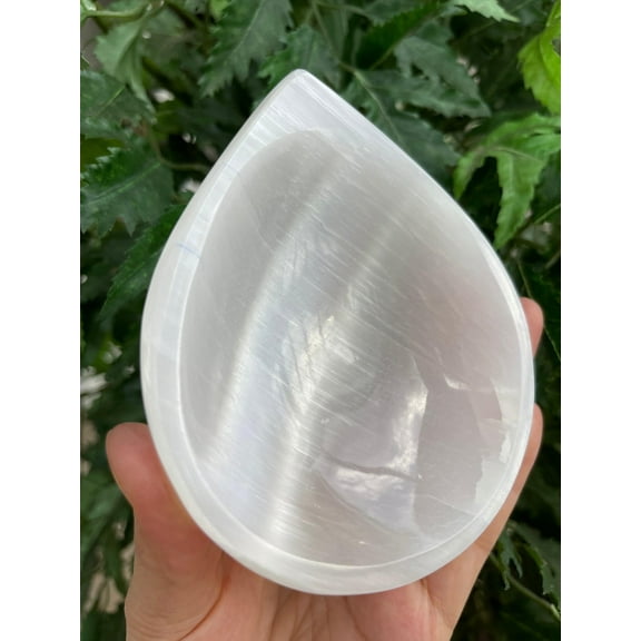 Selenite Drop Bowl, 4.5" White Selenite Drop Dish Bowl, Selenite Teardrop Bowl, Crystal Polished Cleansing Charging Healing Bowl