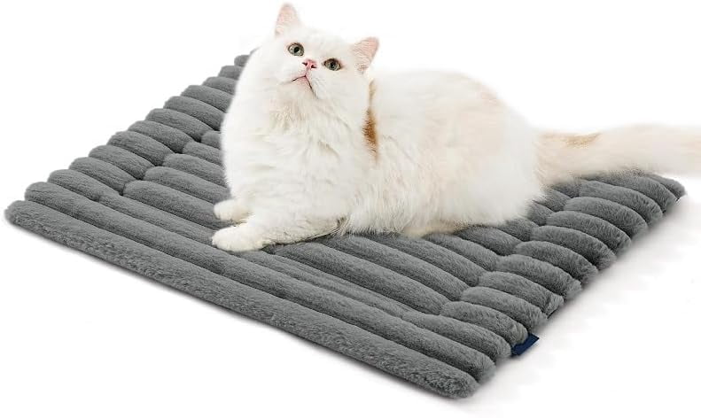 Self-Warming Pet Mat, Cozy Flannel Pet Bed with Non-Slip Base, Washable Indoor & Outdoor Crate Pad for Cats & Dogs