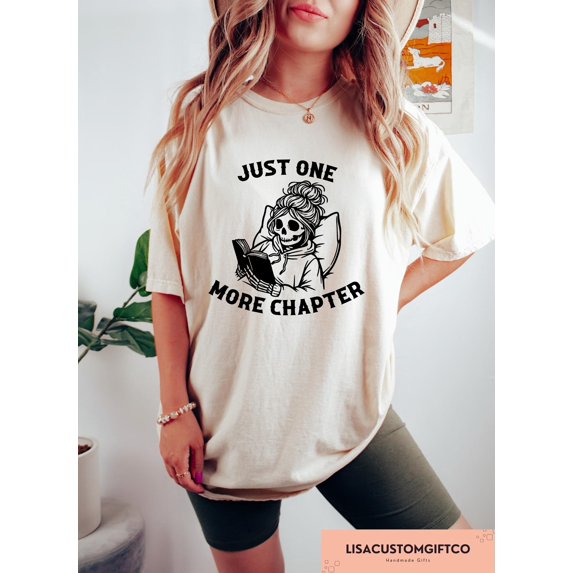 Selvi Bookish Retro Graphic T-Shirt Skeleton Reading Just One More Chapter Style, Full size S-5XL