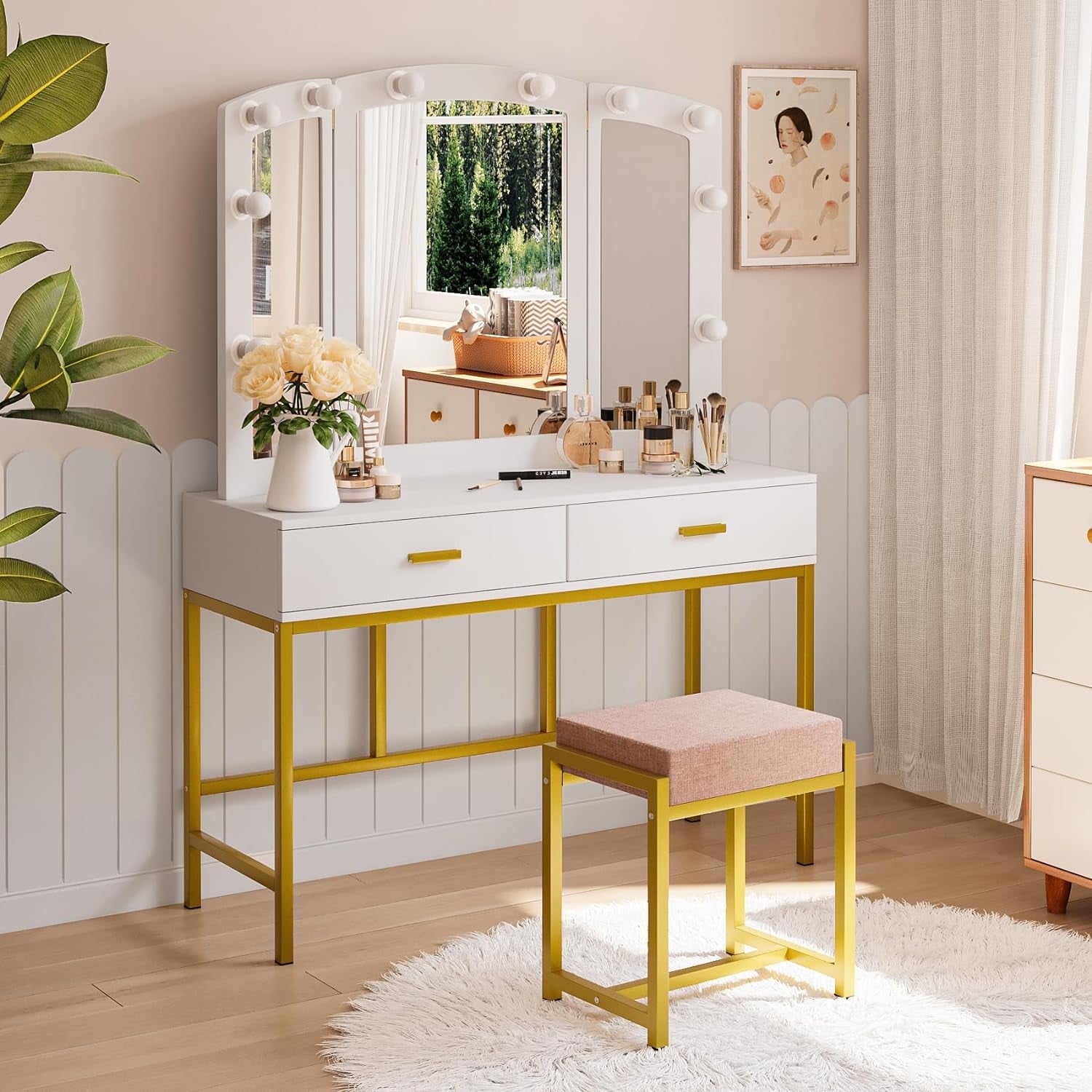 Dresser table on sale