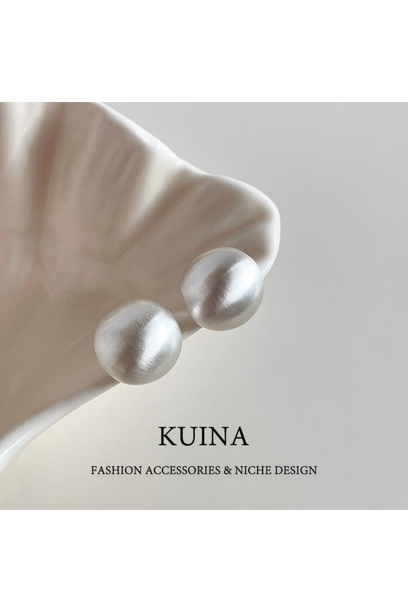 Senior sense of metal brushed earrings female silver light luxury temperament square round face versatile earrings new explosive models earrings