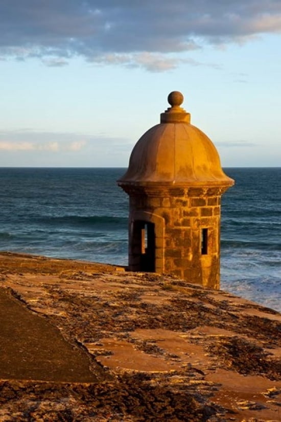 Sentry Box El Morro Fort San Juan Puerto Rico Canvas Art - Brian Jannsen DanitaDelimont (24 x 36)