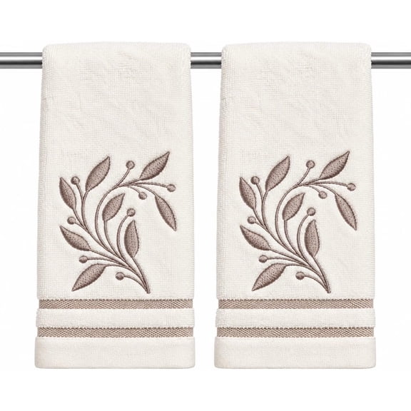 Serafina Home Fall Leaf Berry Fingertip Bath Towels, 2 Count