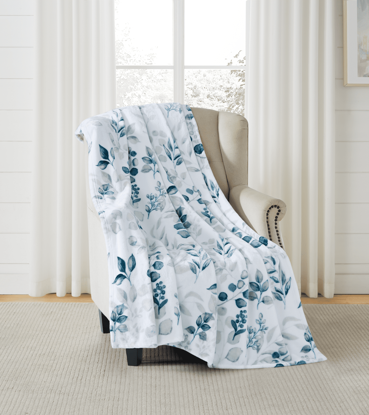 Serafina Home Floral Throw Blanket, Green, White And Blue Floral