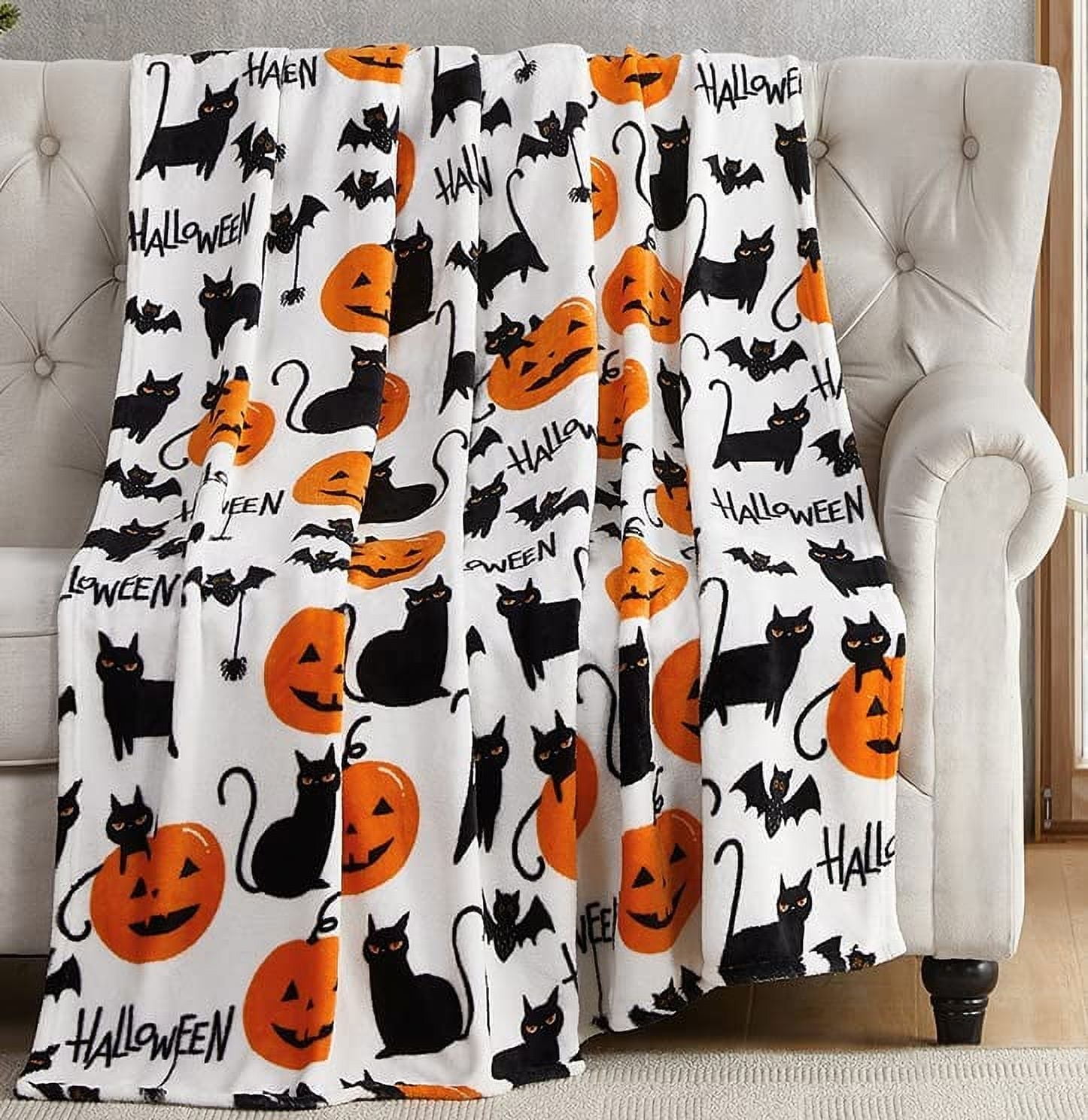 Serafina Home Halloween Throw Blanket Fuzzy Black Cats and Jack O Lantern Pumpkin Print on Velvet Fleece for Sofa Bed Couch Chair Dorm