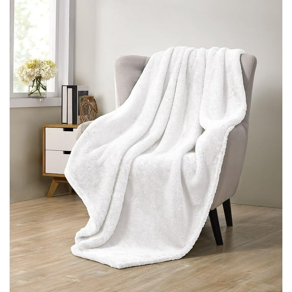 Serafina Home Soft Faux Fur Shaggy White Throw Blanket, Warm Thick Fleece Fuzzy Shag Throws, Luxury Furry Plush Fluffy Decorative Cozy Blankets for Couch Sofa Bed Chair 