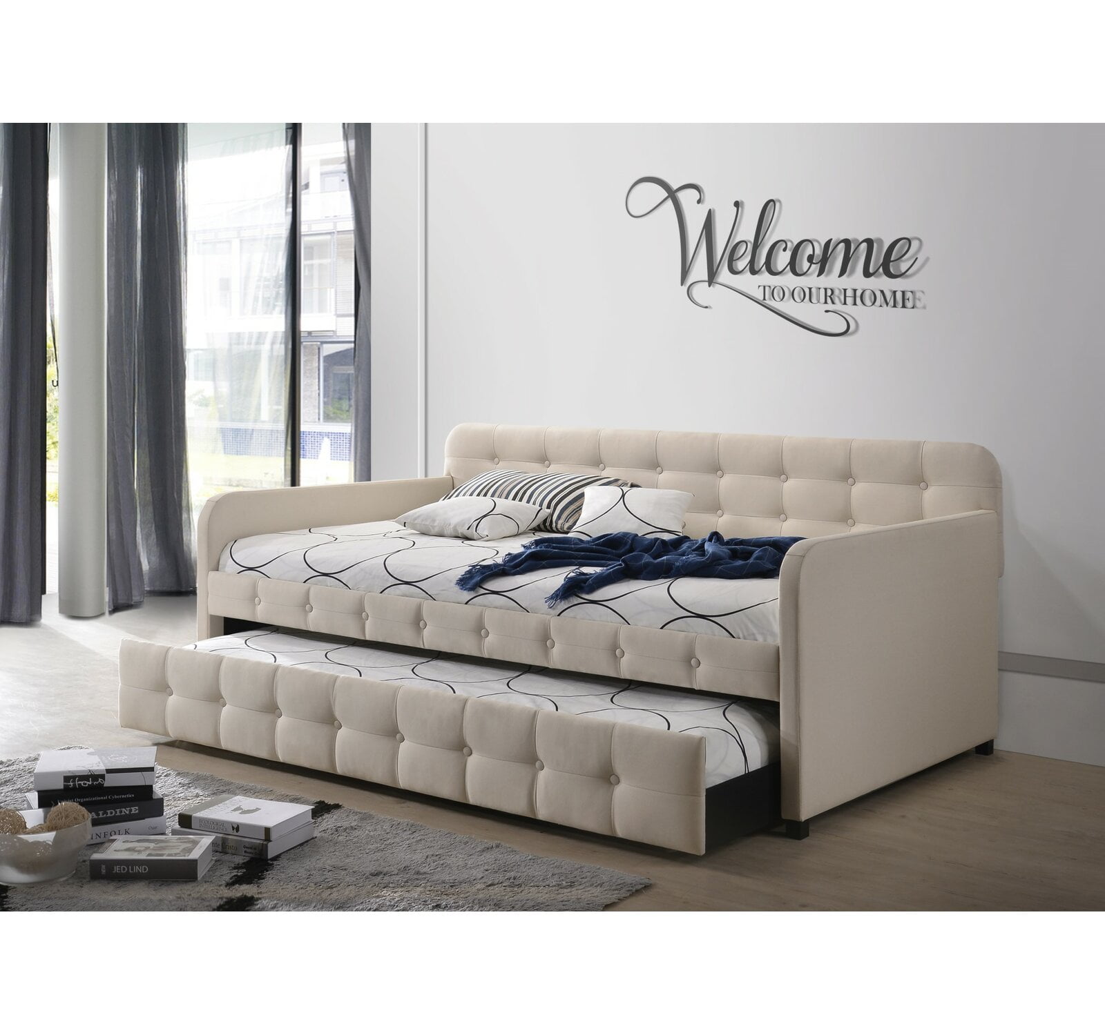 Seraphine twin outlet daybed with trundle