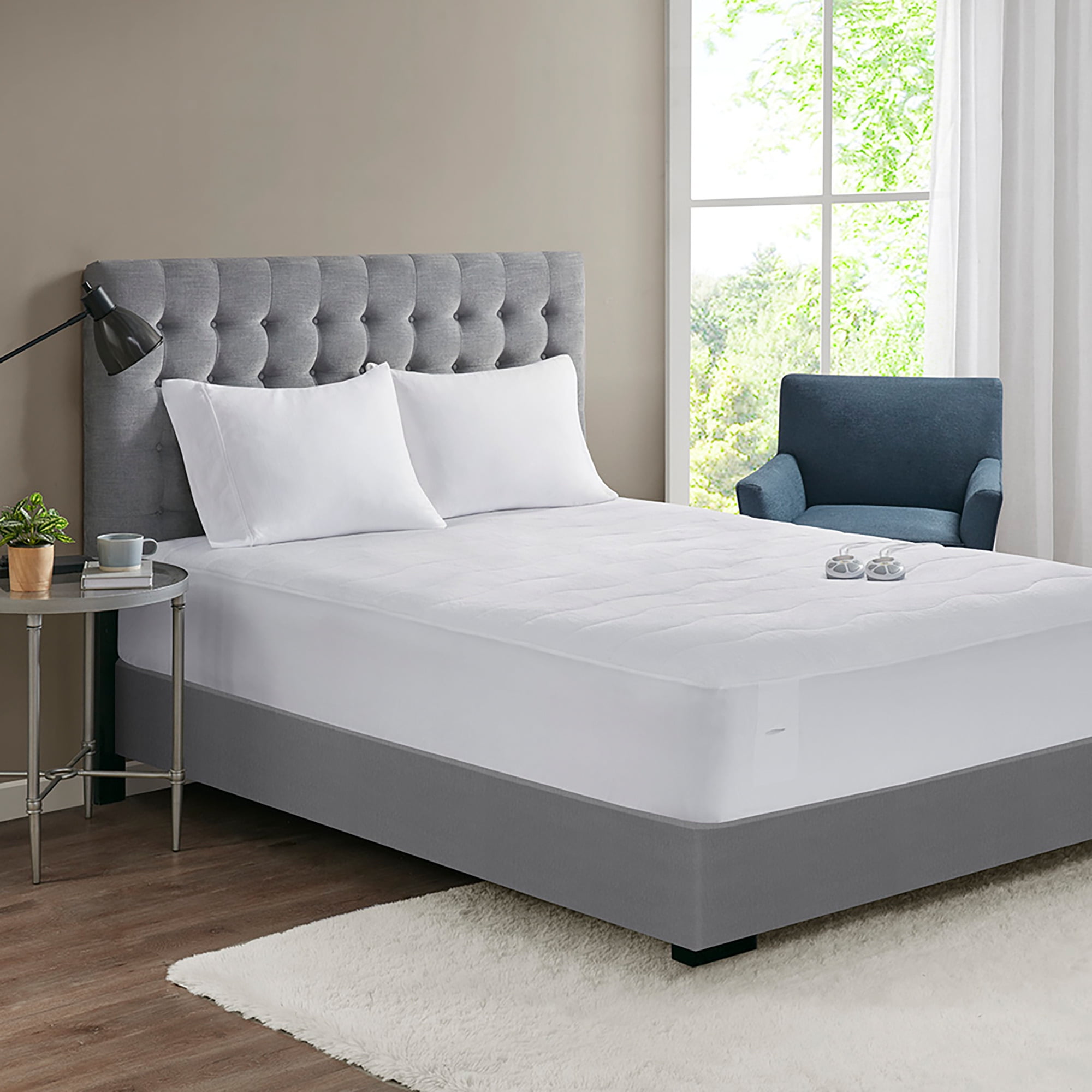 Full White Plush Heated Mattress Pad with 10 Heat Settings