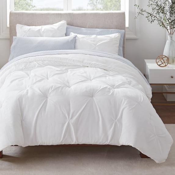Serta Simply Clean 7-Piece White Pleated Bed in a Bag, Full