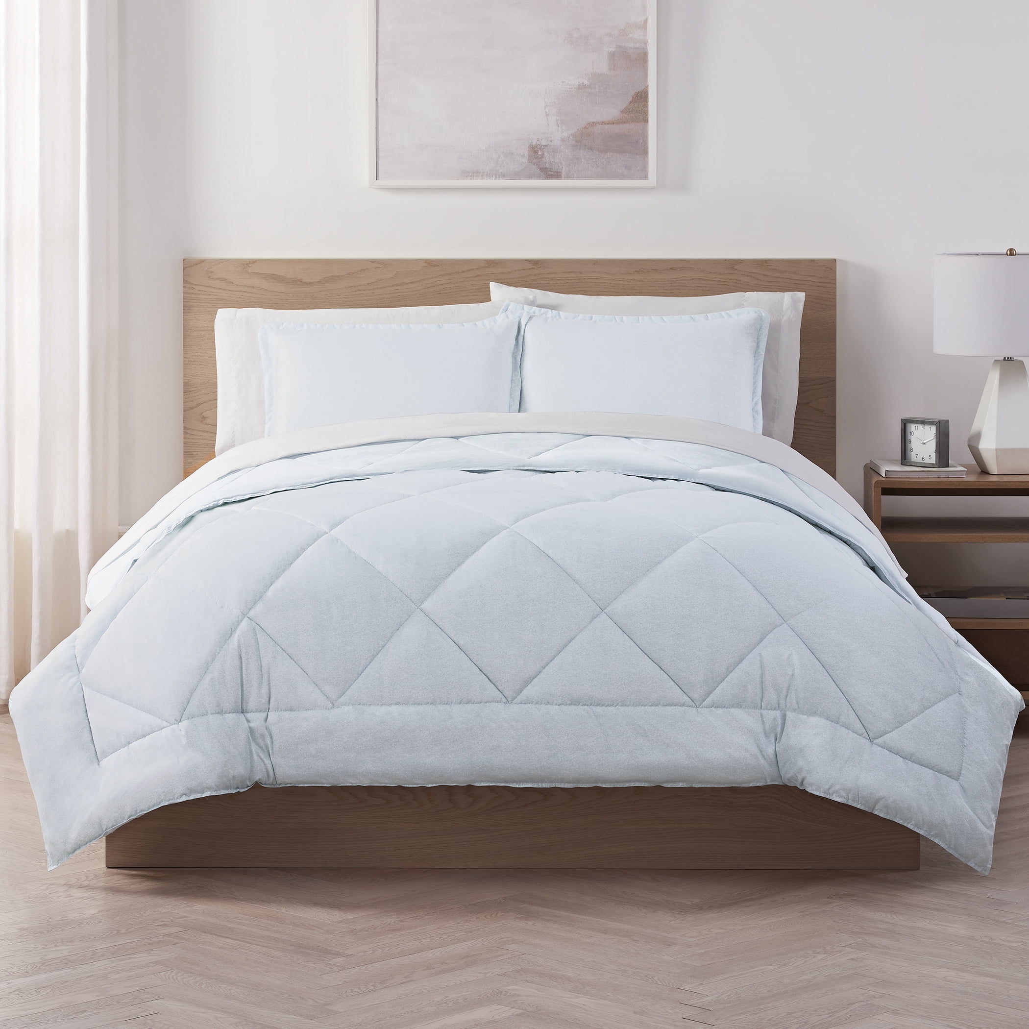 Light Blue Twin XL Reversible Bed in a Bag Set