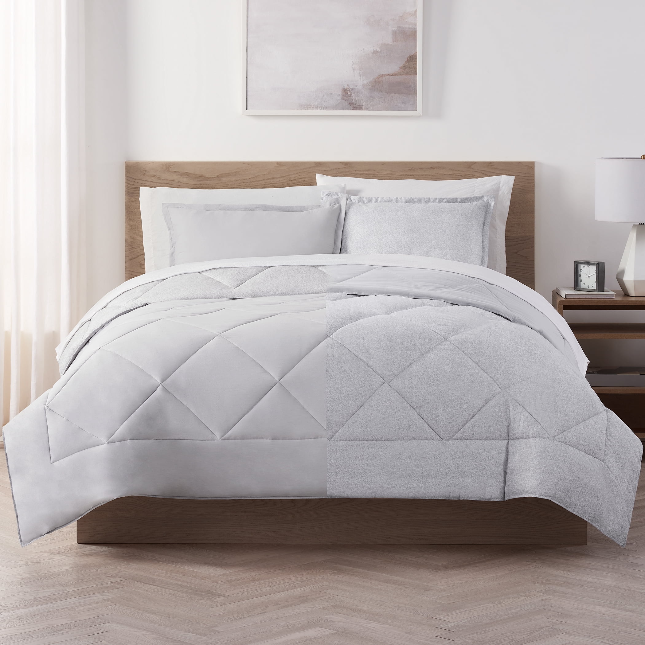 Serta Supersoft Cooling Bed Set, 5 Piece Reversible Bedding Comforter and Solid Sheet Set, Twin/ Twin XL, Micro Chip Grey