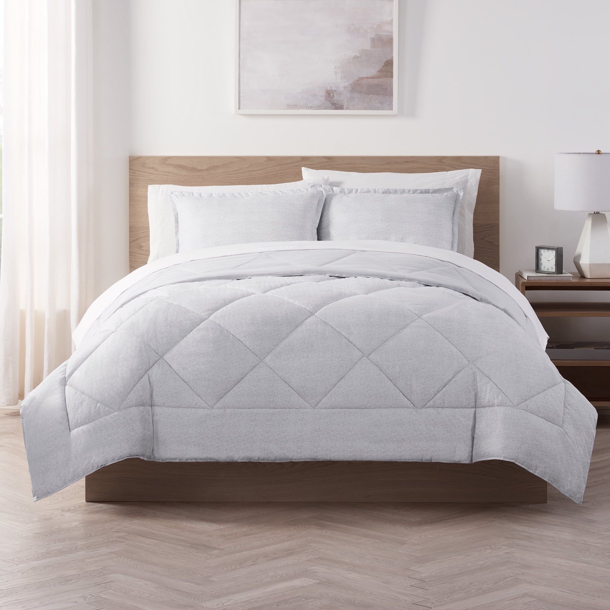 Serta Supersoft Light Gray Solid Reverse to Print Comforter Set, Twin/Twin XL (2-Piece)