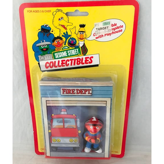 Sesame Street Collectibles Grover Farmer w/ Farm Playhouse