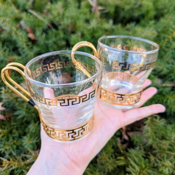 Set of 2 Gold Accent Mugs with Handle, Greek Key Pattern Coffee Cups, Decorated Clear Glasses, Vintage Glassware, Drinking Cup, 3 "W x 4 "H x 3 "D, Collectible Mugs Decor Gifts for Coffee Lovers