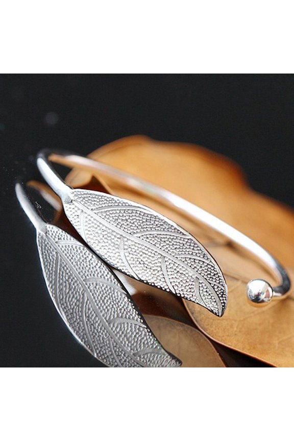 Set of 2 Silver Plated Large Leaf Bangle Bracelet,Adjustable Leaf Feather Bangle Trendy Simple Open Bracelets,Jewelry for Women Silver Jewelry Gifts for Birthday Charms