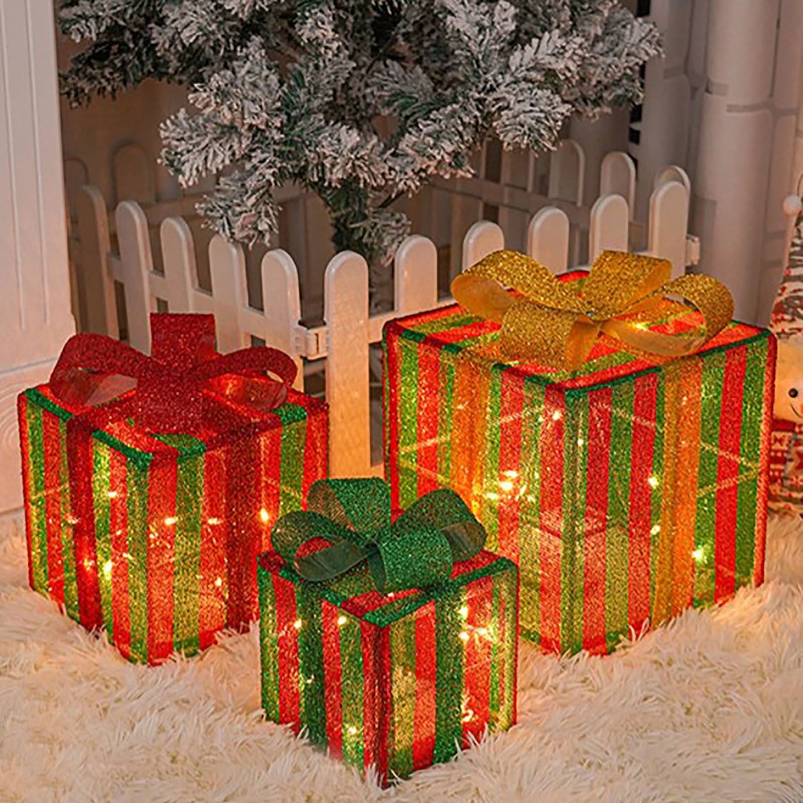 Set of 3 Christmas Lighted Gift Boxes Decorations, Pre-lit Snowflakes Present Box with Bowknot, Light Up Xmas Tree Skirt Ornament for Indoor Outdoor Home Pathway Holiday Party