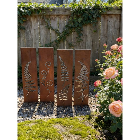 Set of 4 Rust Metal Fern Garden Stakes, Corten Steel Fern Leaf Yard Decor, Rustic Natural Patina Lawn Sculpture Outdoor Garden Ornament, Perfect Gift for Garden Lovers