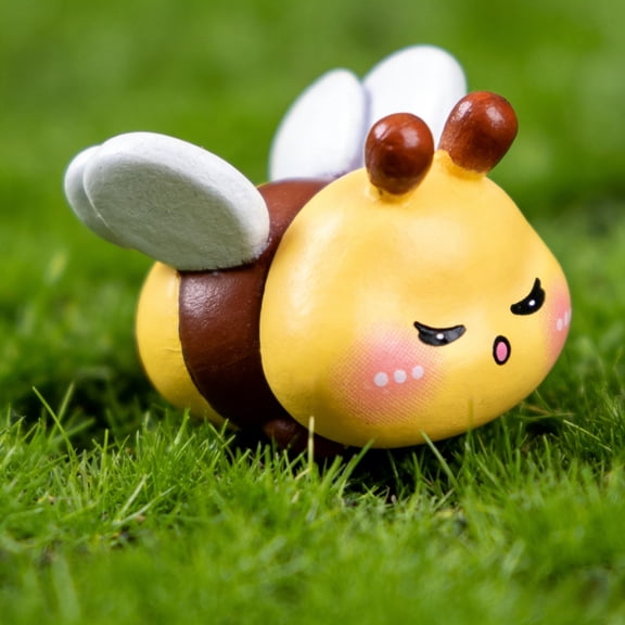 Set of 5 Cute Bee Figurines for Garden Pot Decor, Weather Resistant Miniature Ornaments with Adorable Character Design, Artificial Insect Decor for DIY Terrarium and Home Garden Display