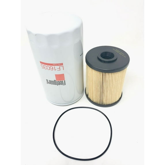 Set Fuel Filter Baldwin PF7977 & Lube Filter Fleetguard LF16035