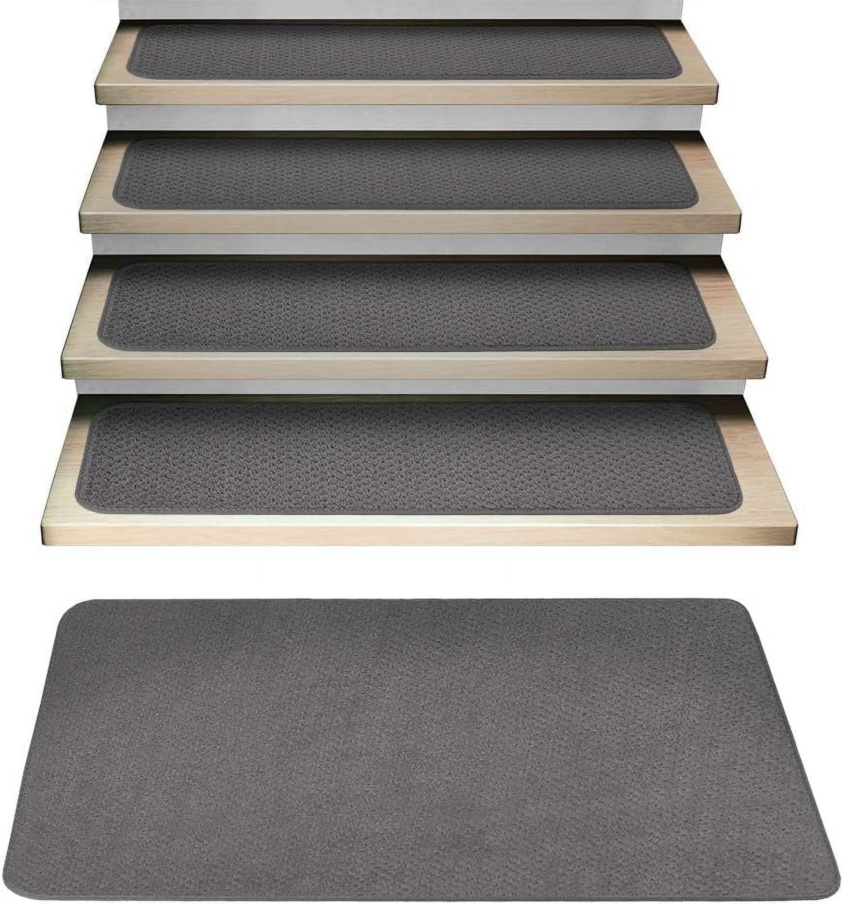 Set Of 15 Attachable Carpet Stair Treads And Matching Landing Rug