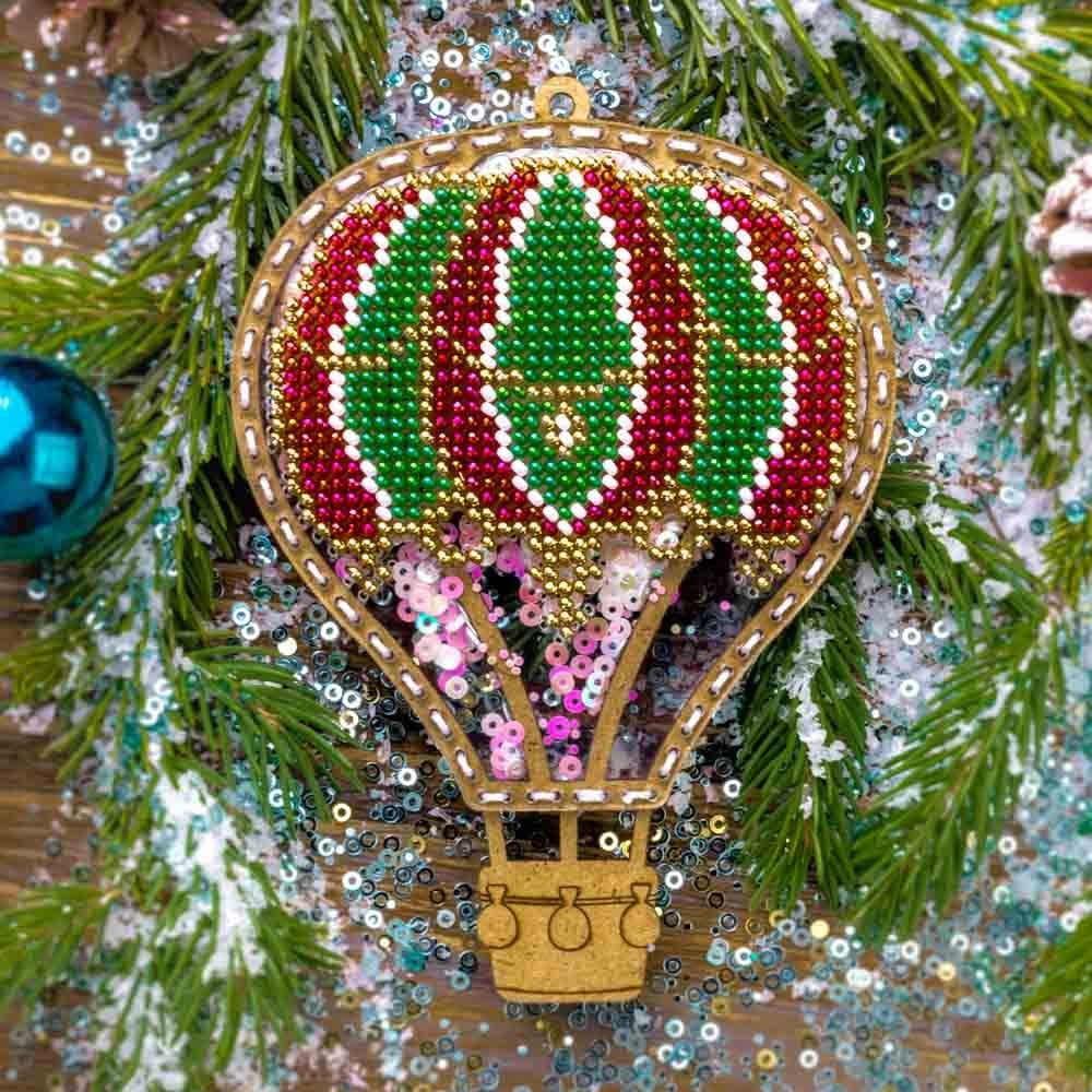 Set for embroidery with beads on a plastic base FLPL-075