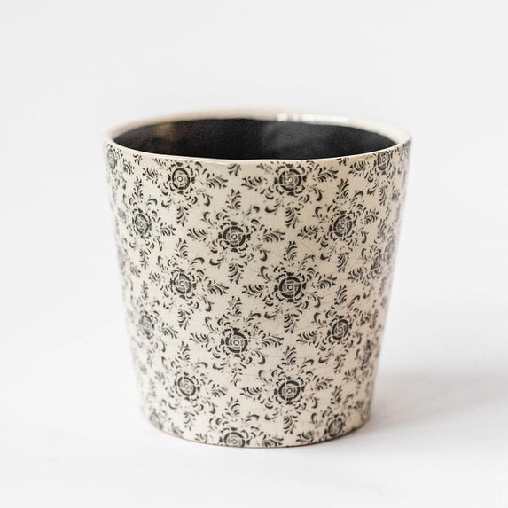Set of 12 Antique White And Black Patterned Planter