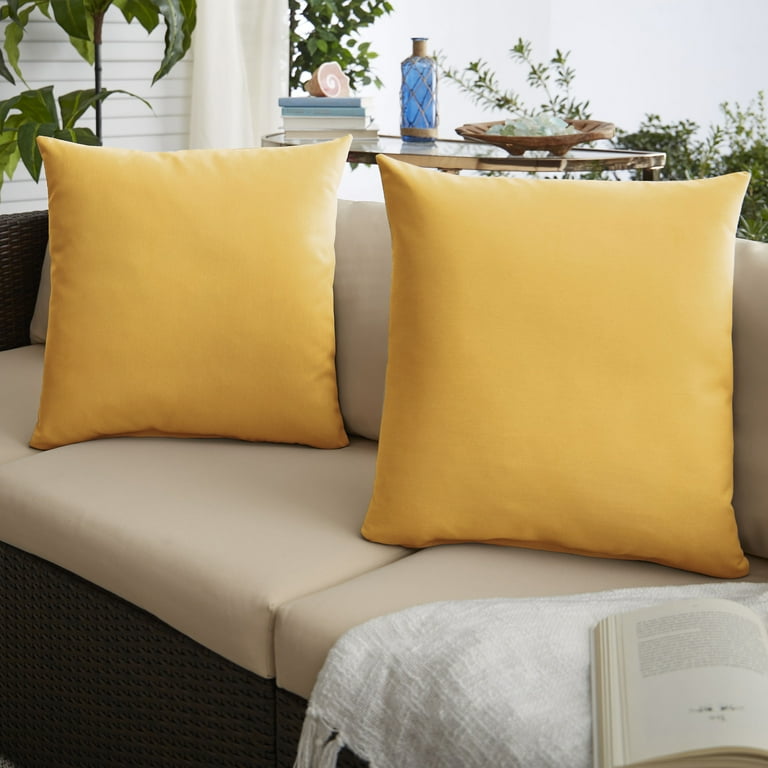 Butter yellow pillows hotsell