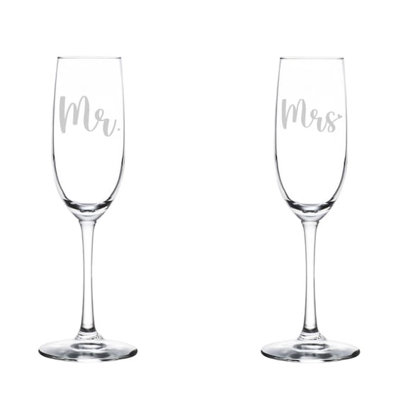 Set of 2 Glass Champagne Flutes Sparkling Wine Glasses Gift Mr Mrs Wedding Bride Groom Husband Wife Wedding Couple Engagement (8 oz Stemmed)