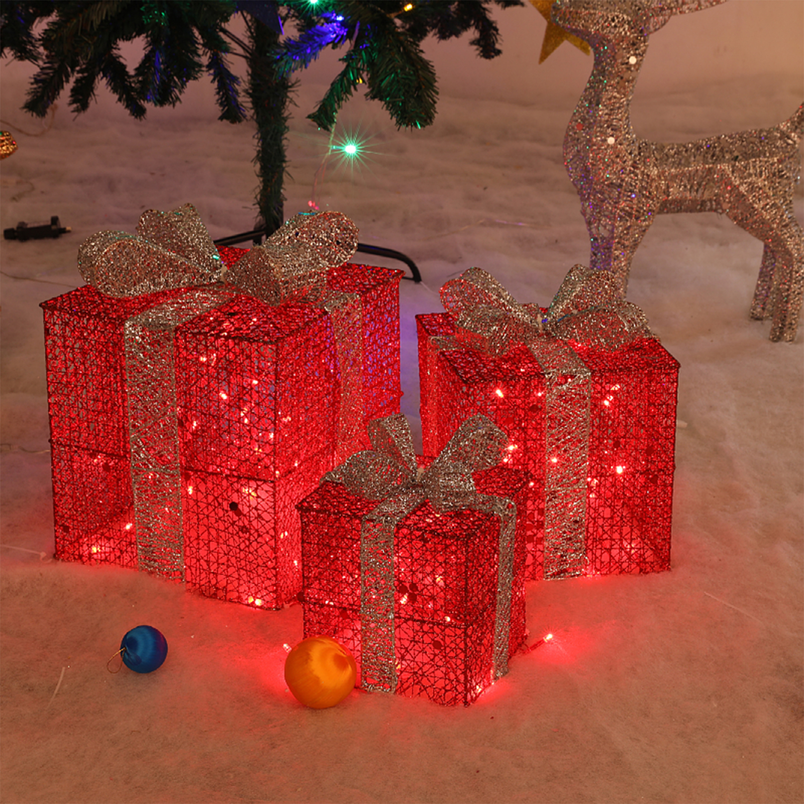 Set of 3 Lighted Gift Box Outdoor Christmas Decoration