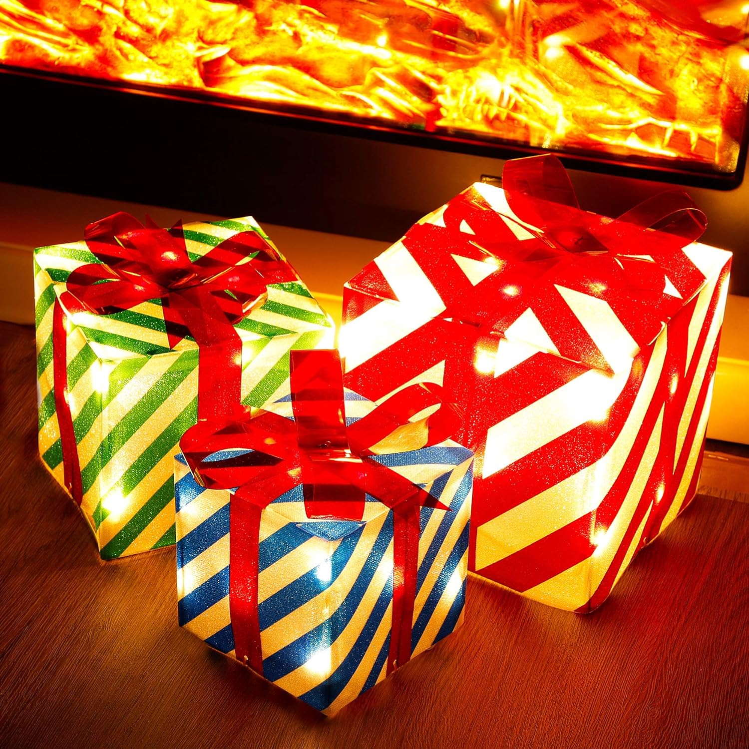 Set of 3 Lighted Gift Boxes, Indoor Outdoor Lighted Holiday Displays