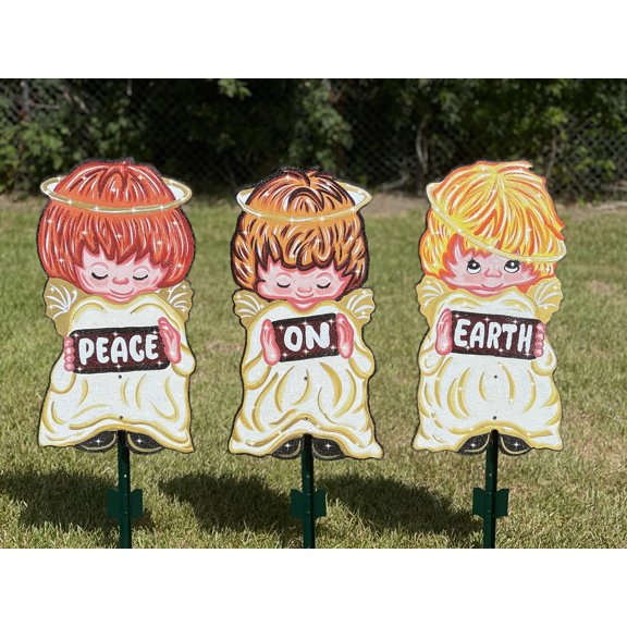 Set of 3 Peace on Earth Christmas Praying Angels Light or Dark Flesh Yard Art Decoration