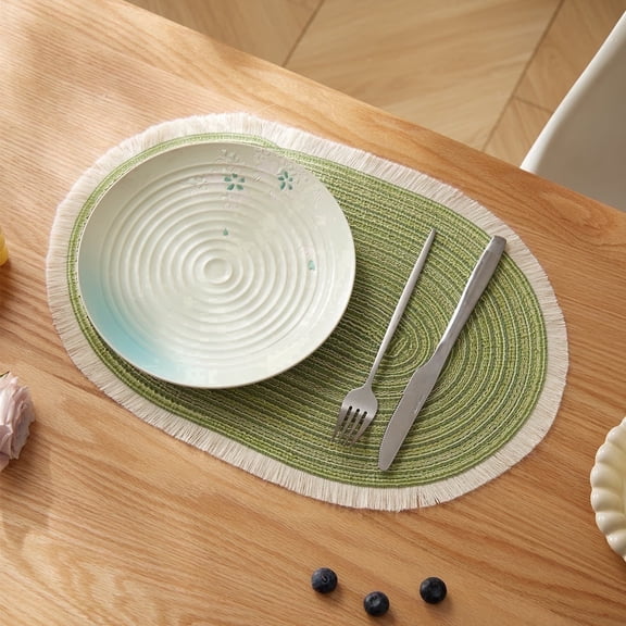 Tabletex Set of 4 Oval Placemats Heat-Resistant Table Mats Washable Non-Slip Dining Table Mats (Green, 4)