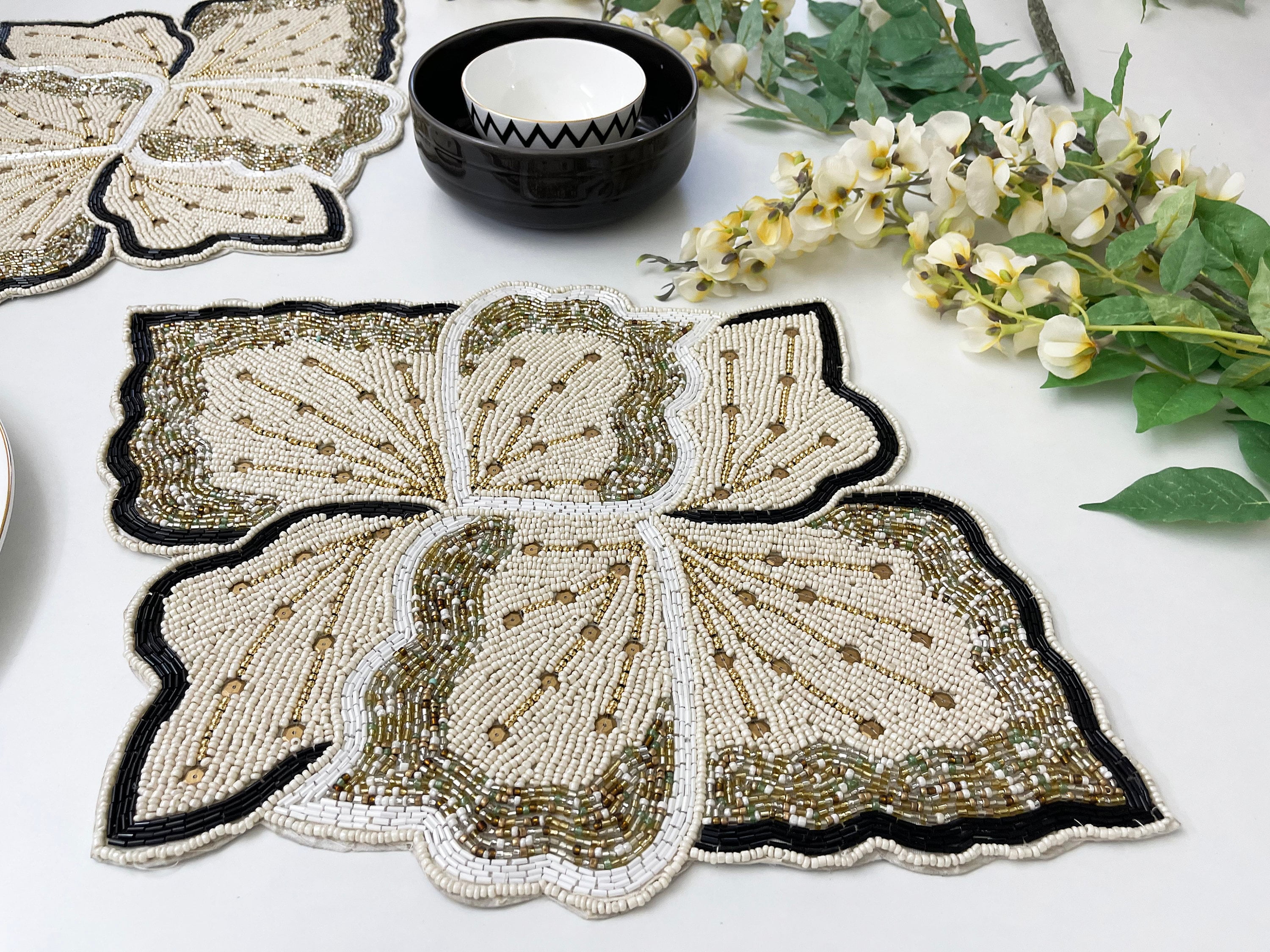 Set of 6, Handmade beaded placemat, tablemat, 14 inch, white gold black charger