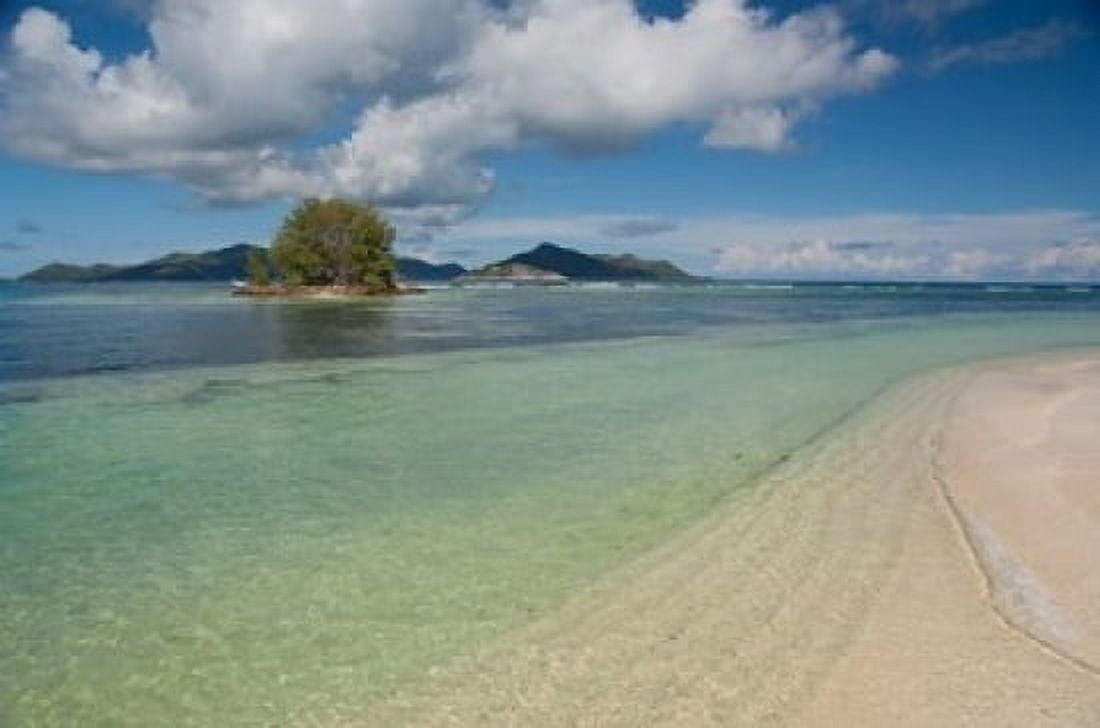 Seychelles Island of La Digue Canvas Art - Cindy Miller Hopkins DanitaDelimont (17 x 11)