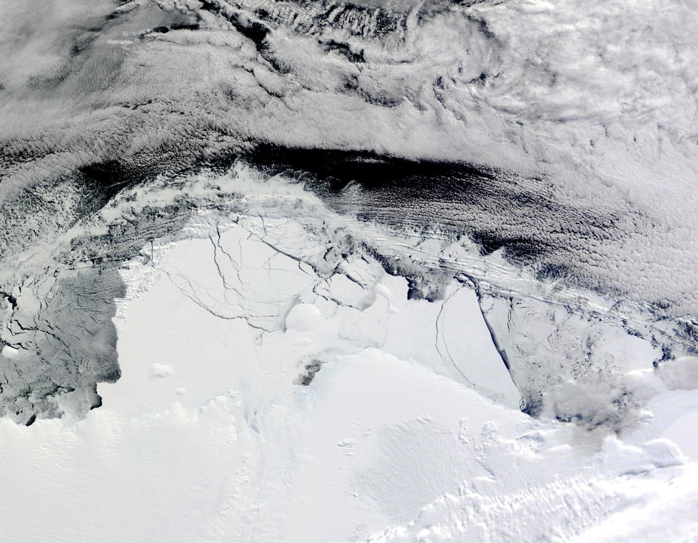 Shackleton Ice Shelf Antarctica Canvas Art - Stocktrek Images (32 x 25)