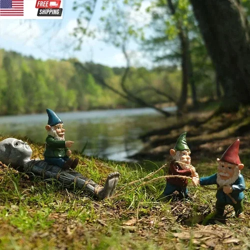 ShadeMart Alien Abduction Gnome Garden Statue, 15-inch Polyresin Outdoor Decor for Patio, Porch, Fence or Yard