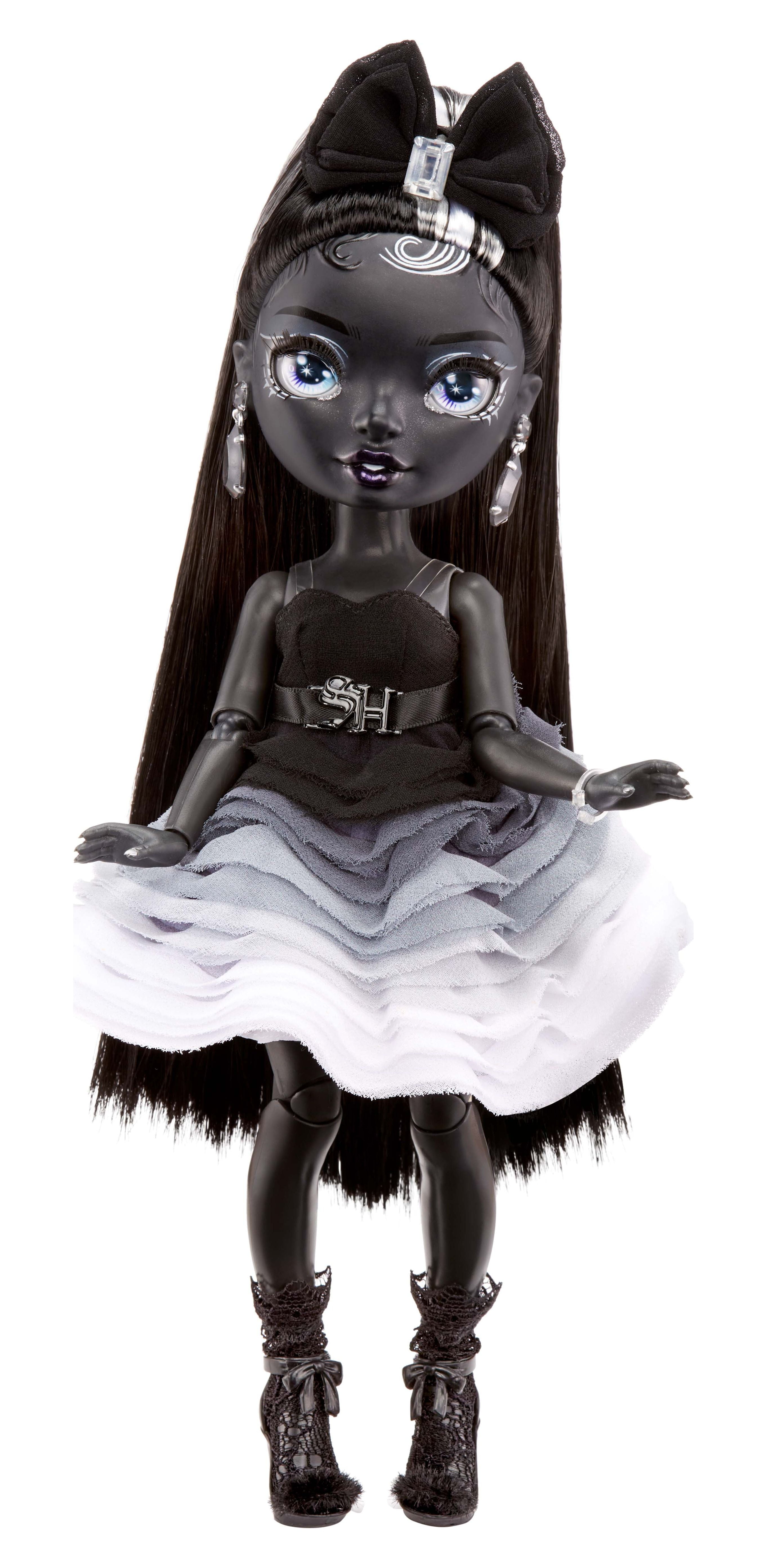Shadow High Series 1 Shanelle Onyx- Grayscale Fashion Doll. 2 Black  Designer Outfits to Mix & Match with Accessories, Great Gift for Kids 6-12  Years