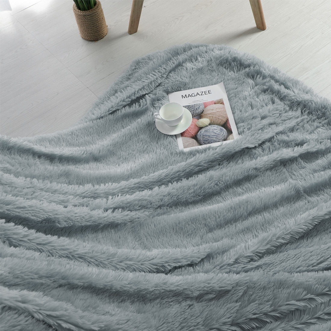Ultra soft faux fur blanket hotsell
