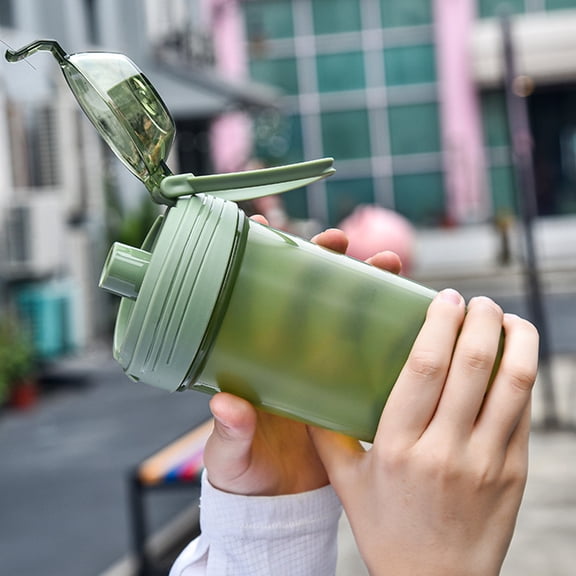 Shaker Bottle, 23.7 fl oz Plastic Protein Mixing Cup With Built-In Mixer, Green
