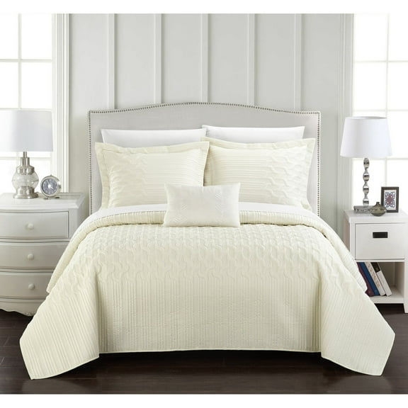 Shala Quilt Set by Chic Home