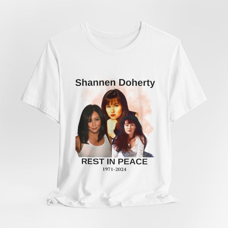 Shannen Doherty tshirt rip Shannen Doherty tshirt 19712024 Shannen