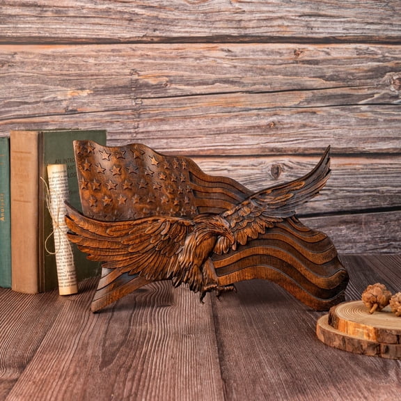 ShaoXinWan Hand Carved Wooden Eagle Decorative Sculpture,Natural Wood Carving Ornament for Home Office,Artisan Crafted Wood Figurine for Desk Shelf Living Room Decor Display