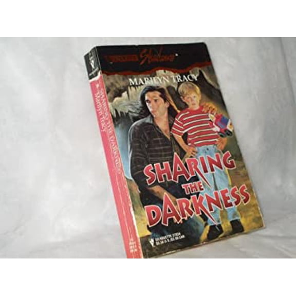 Pre-Owned Sharing the Darkness (Paperback) by Marilyn Tracy