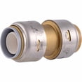 thumbnail image 1 of SharkBite Max 3/4 Inch Polybutylene Transition Coupling, Push to Connect Brass Plumbing Fitting, PEX Pipe, Copper, CPVC, PE-RT, HDPE, UR4016A, 1 of 5