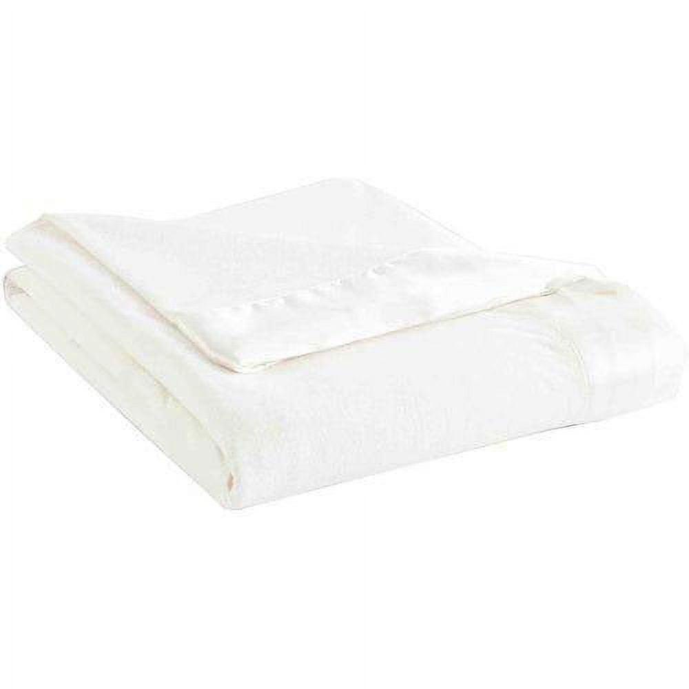 Full Size White Fleece Knitted Machine Washable Blanket
