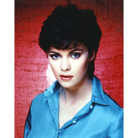 Sheena Easton wearing a Blue Long Sleeves in a Close Up Portrait Photo Print (8 x 10)