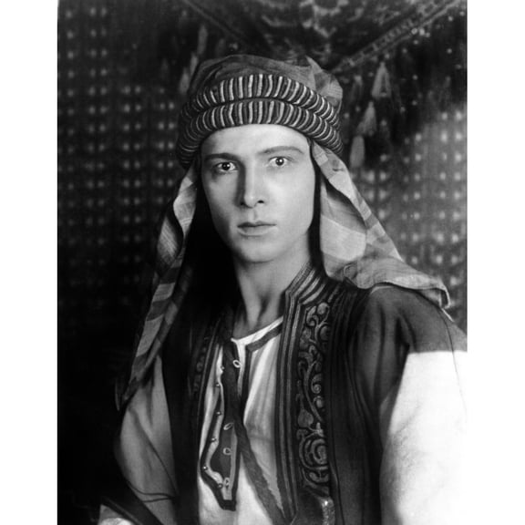 Sheik Rudolph Valentino 1921 Photo Print (8 x 10)