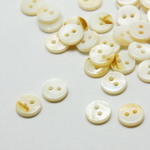 Shell 500 pc 2-Hole Shell Flat Round Buttons Seashell color 9x1.5mm Hole: 1.5mm